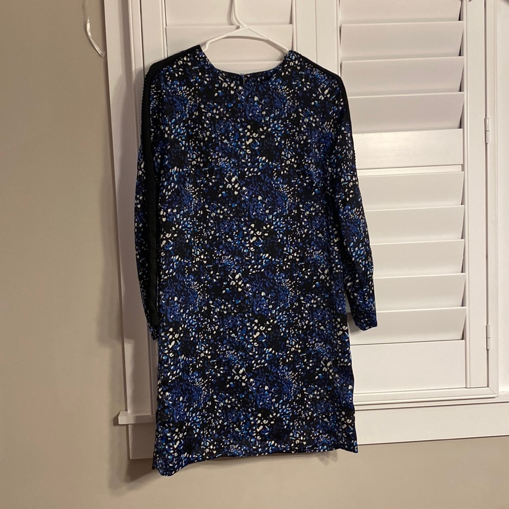 Size 4 Banana Republic shift dress.